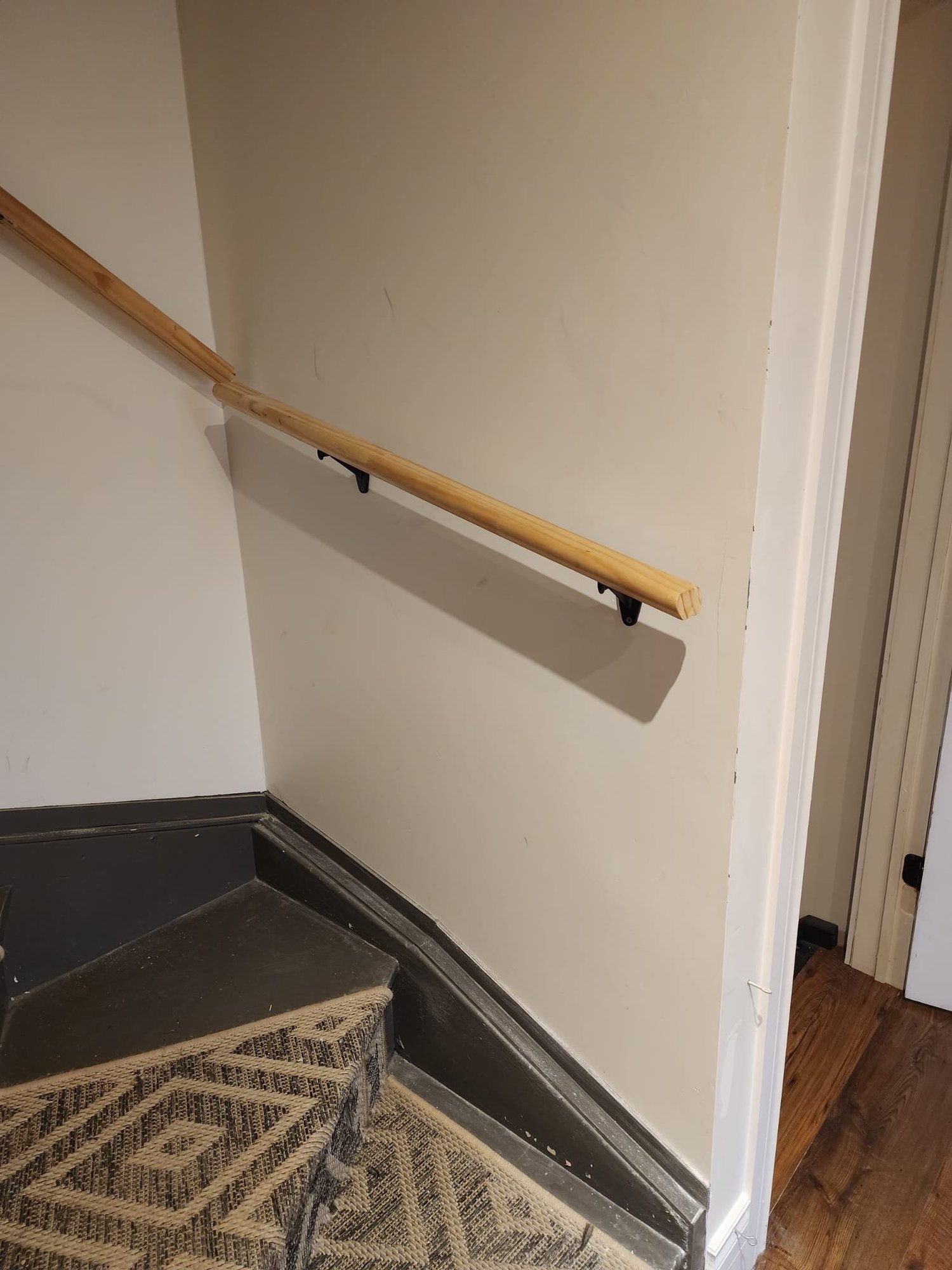 Drywall patch repair on interior walls